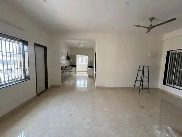 3 BHK Flat for Rent in Halasuru Near by Metro Station Close to Halasuru Metro Station