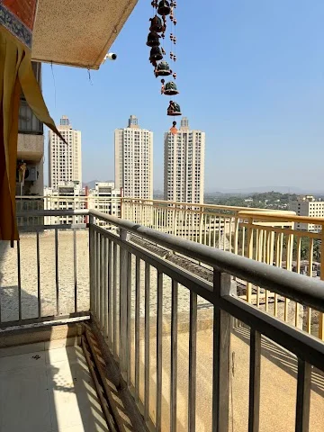 2.5 BHK Flat for Rent in Hiranandani