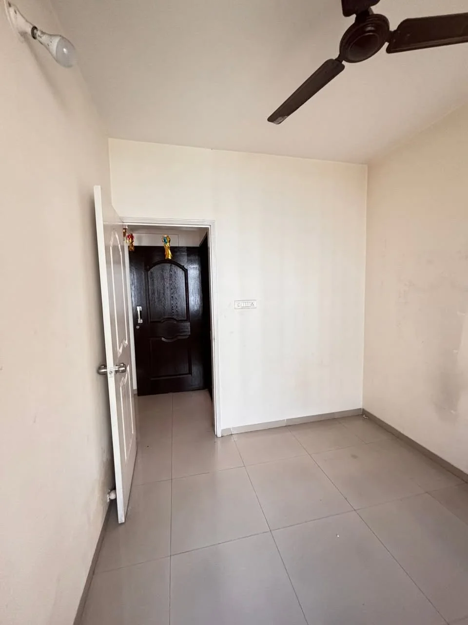 2.5 BHK Flat for Rent in Wakad dutta temple road