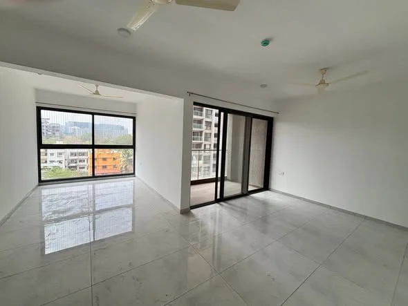 2.5 BHK Flat for Rent in KP Annex