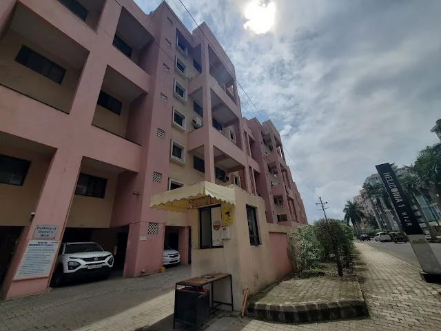 1 BHK Flat for Rent in Heliconia Society