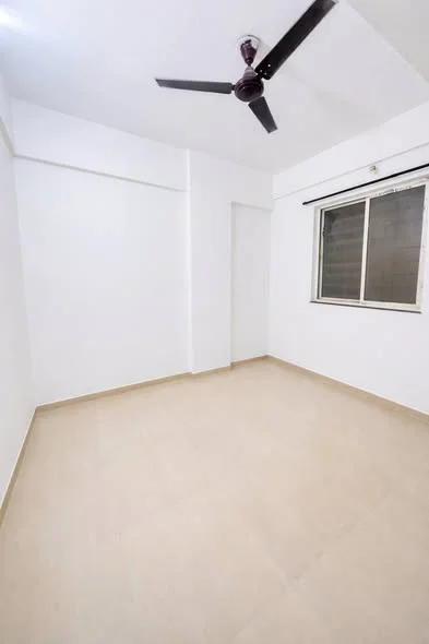 1 BHK Flat for Rent Close to viman Nagar and kharadi