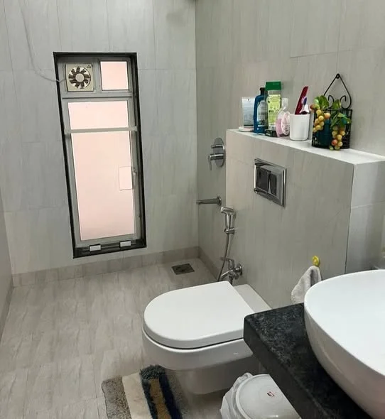 2 BHK Flat for Sale in Chembur East Tilak Nagar station