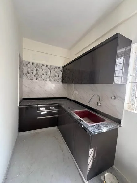 1 BHK Flat for Rent in Kudlu Gate NEAR HSR 2.5km away