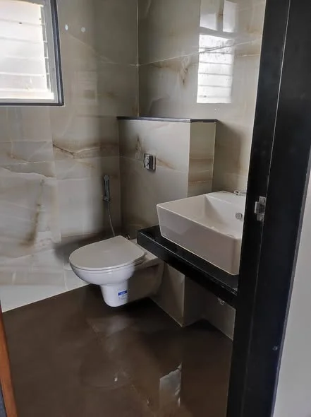 2 BHK Flat for Rent in hotel cloud 99