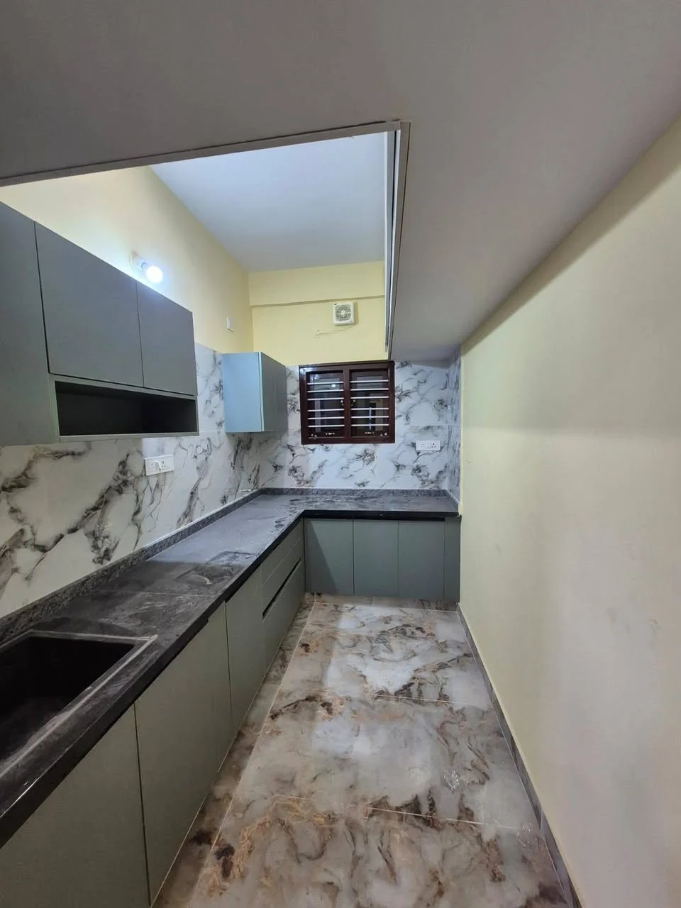 1 BHK Flat for Rent in kudlu gate HSR layout