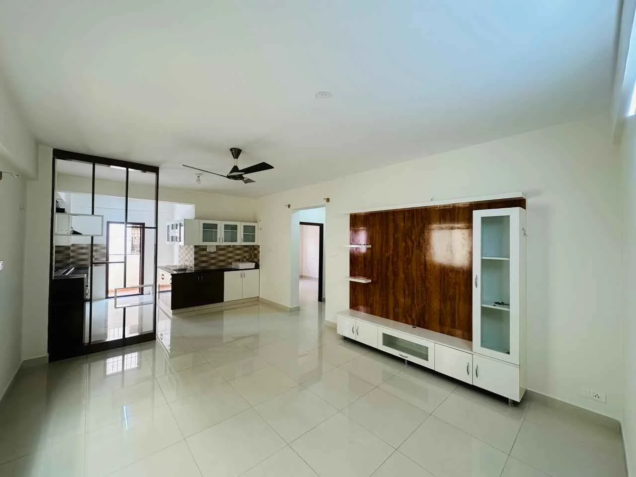 2 BHK Flat for Rent in Sarjapur road Close to all Teck parks Easy to access Bellandur
