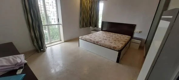 Single Occupancy for Female in 3 BHK Flat for Rent in Santacruz West Mumbai
