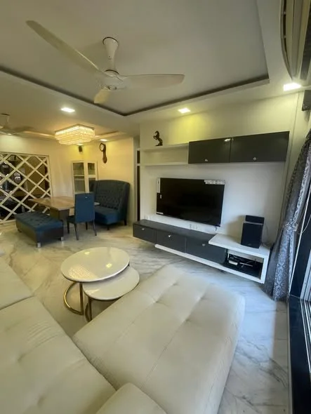 3 BHK Flat for Rent Near Infinity Mall,Lokhandwala