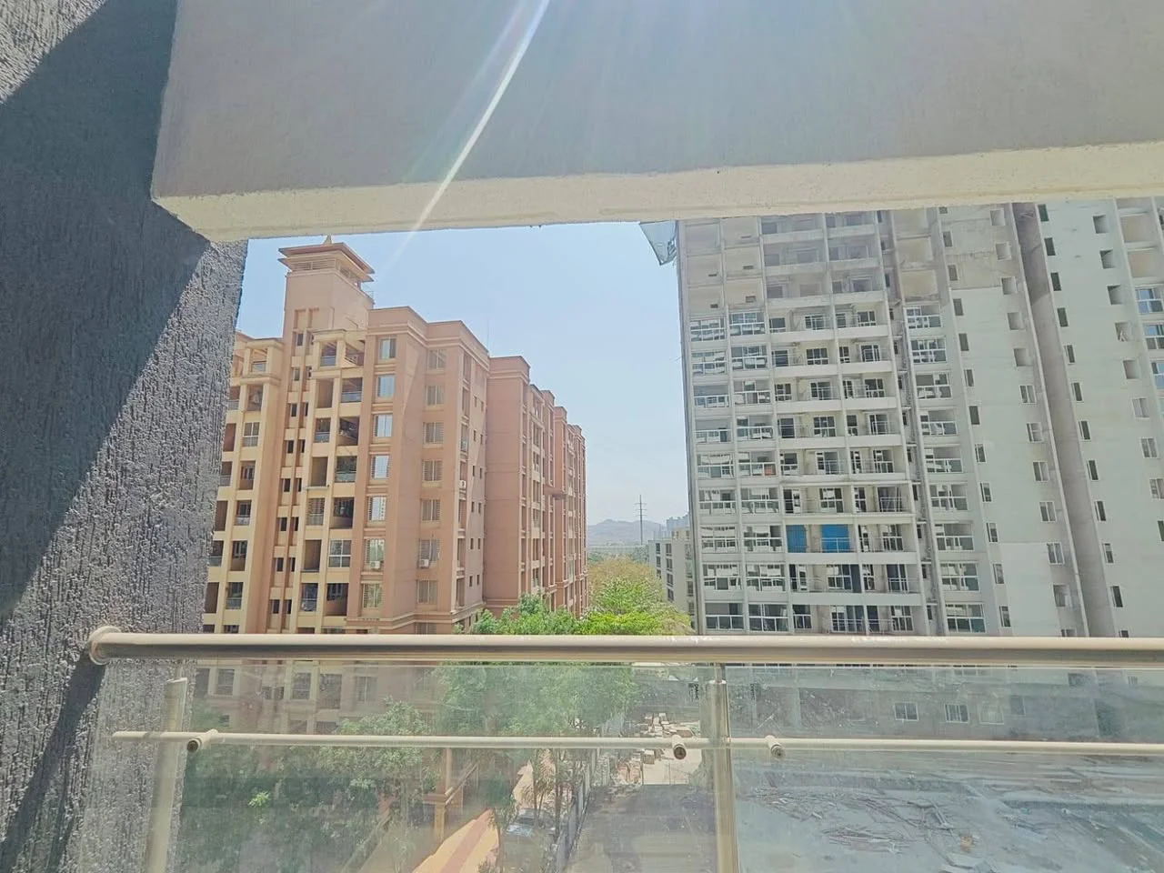 2 BHK Flat for Rent in Trident Tower