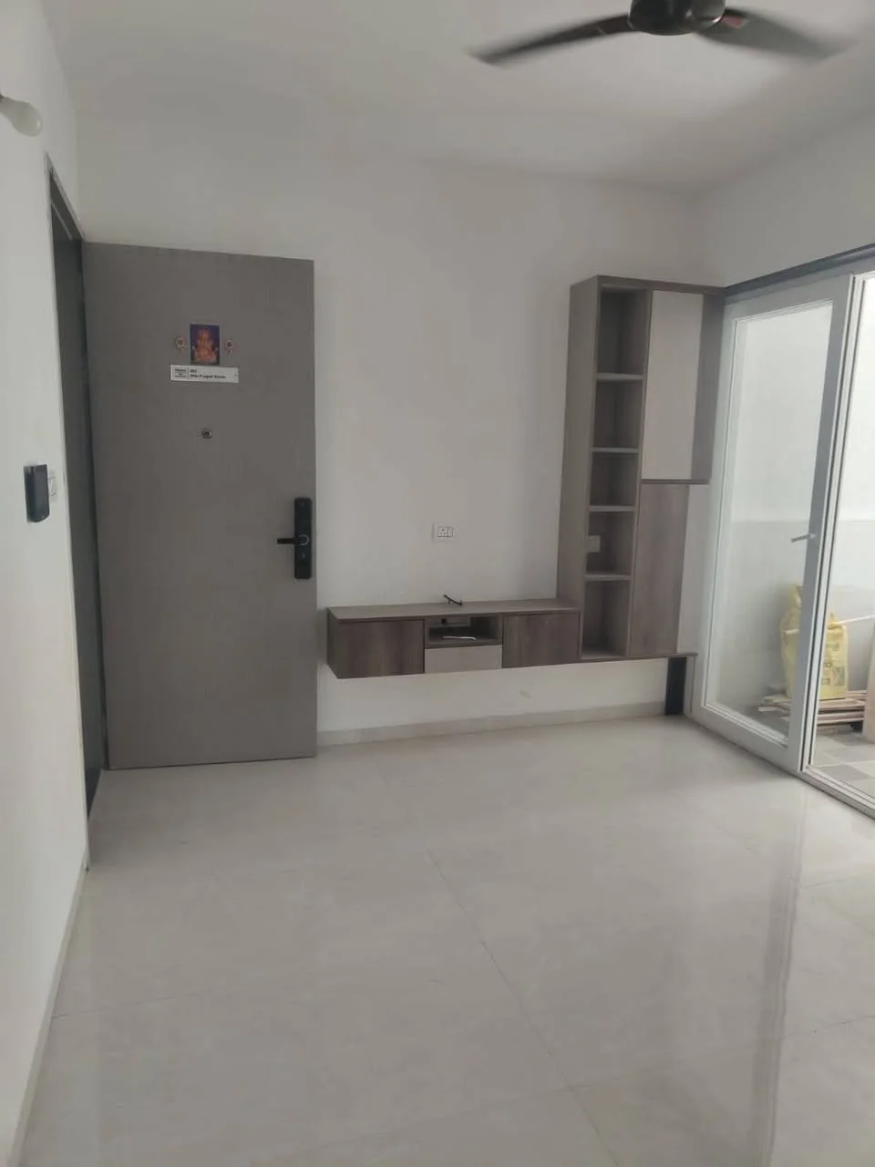 2 BHK Flat for Rent in Pan card road