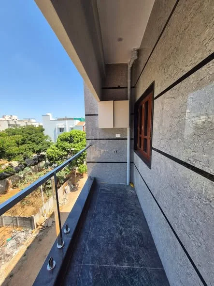 3 BHK Flat for Rent in Singasandra near to HSR layout