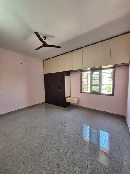 3 BHK Flat for Rent in Singasandra near to HSR layout