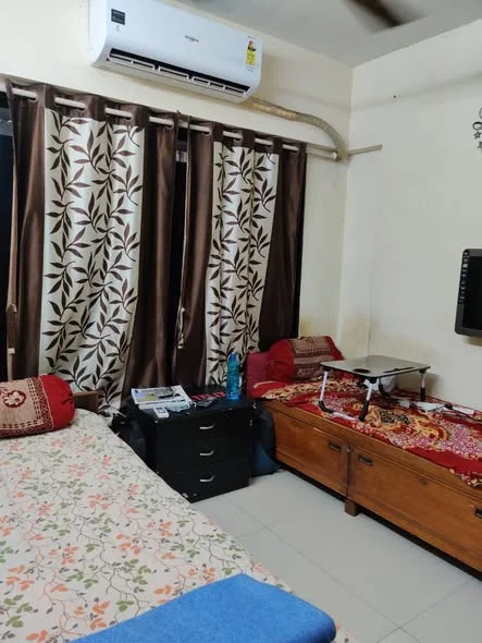 Double Occupancy for Male in 1 BHK Flat for Rent in Andheri West near railway station