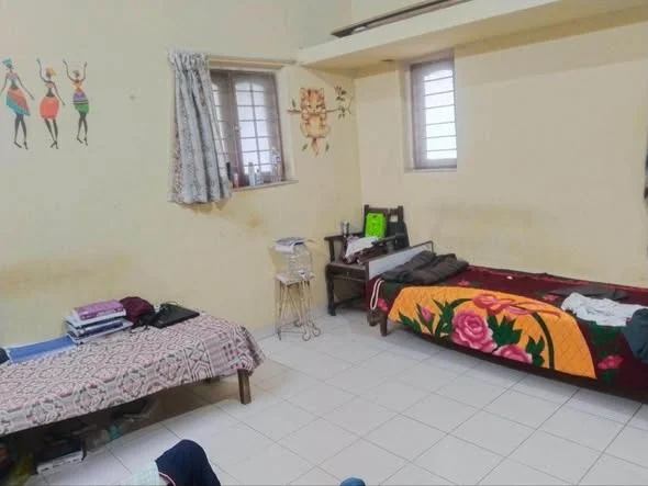 1 BHK Flat for Rent in bungalow in available bed and wardrobe western washroom nice peaceful location all facilities near by