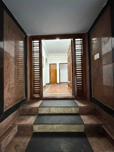 3.5 BHK Flat for Rent in Indiranagar