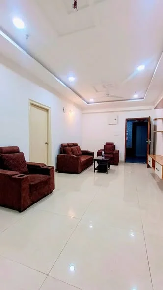 Single Occupancy for Female in 3 BHK Flat for Rent Near AMB mall