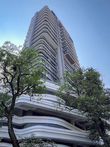 4 BHK Flat for Sale in Bandra Turner road