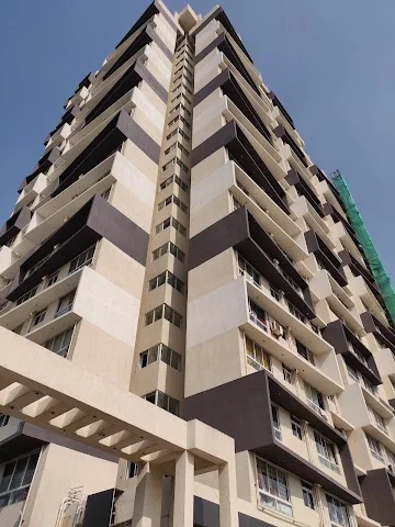 2 BHK Flat for Rent in Oshiwara near Shreeji hotel