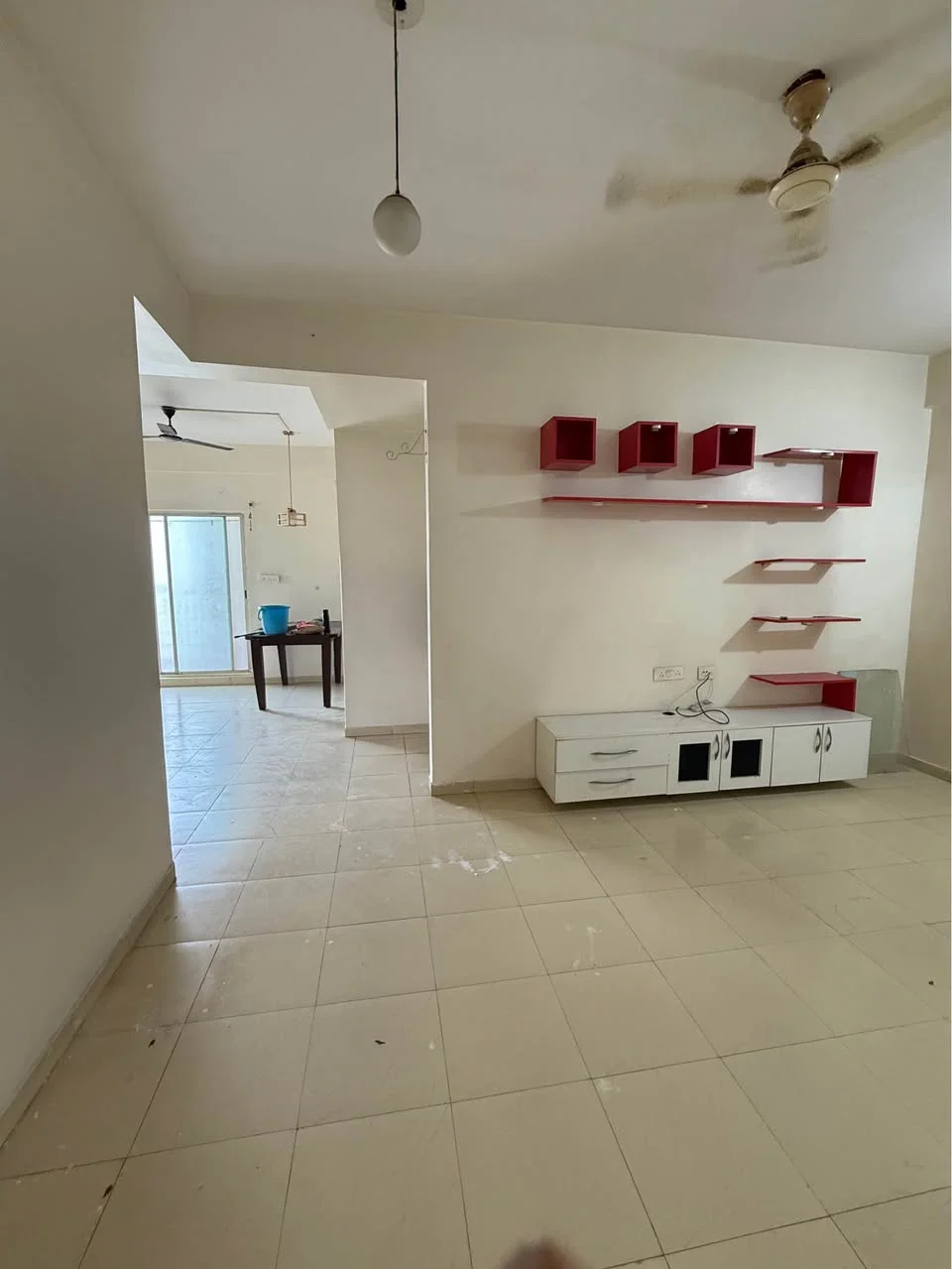 2 BHK Flat for Rent in ECITY. NEELADRINAGAR