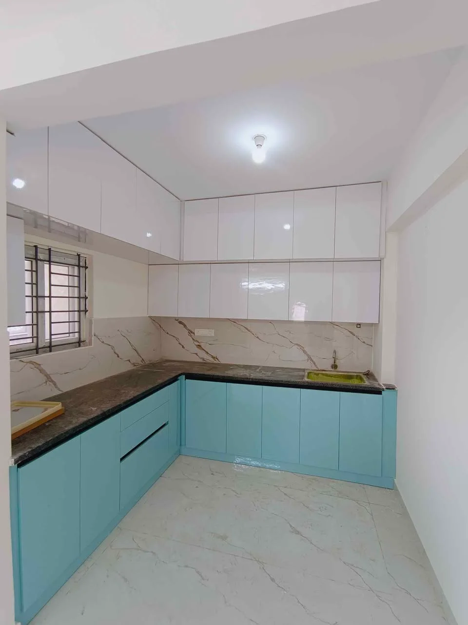 3 BHK Flat for Rent Close to all teck parks Gated Layout appartment Easy to access Bellandur