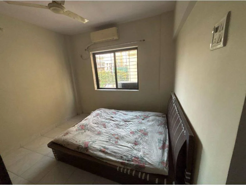 2 BHK Flat for Rent in Kavesar Opposite Vijay Garden