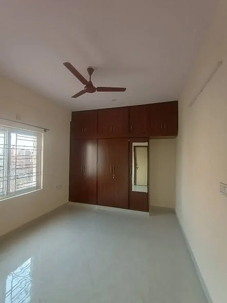 2 BHK Flat for Rent in Singasandra near to HSR layout