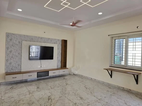 3 BHK Flat for Rent in Sri ram Nagar colony and Raghavendra Colony and RTO office Masjid Banda area