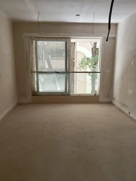 2 BHK Flat for Rent off Linking Road