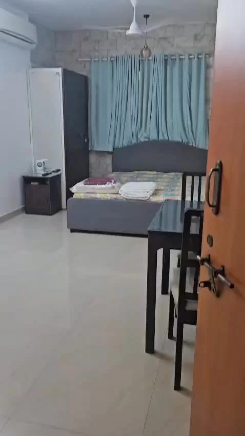 Flat for Rent in Bandra West