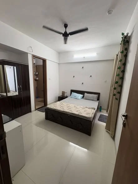 Single Occupancy in 2 BHK Flat for Rent in balewadi high street pune