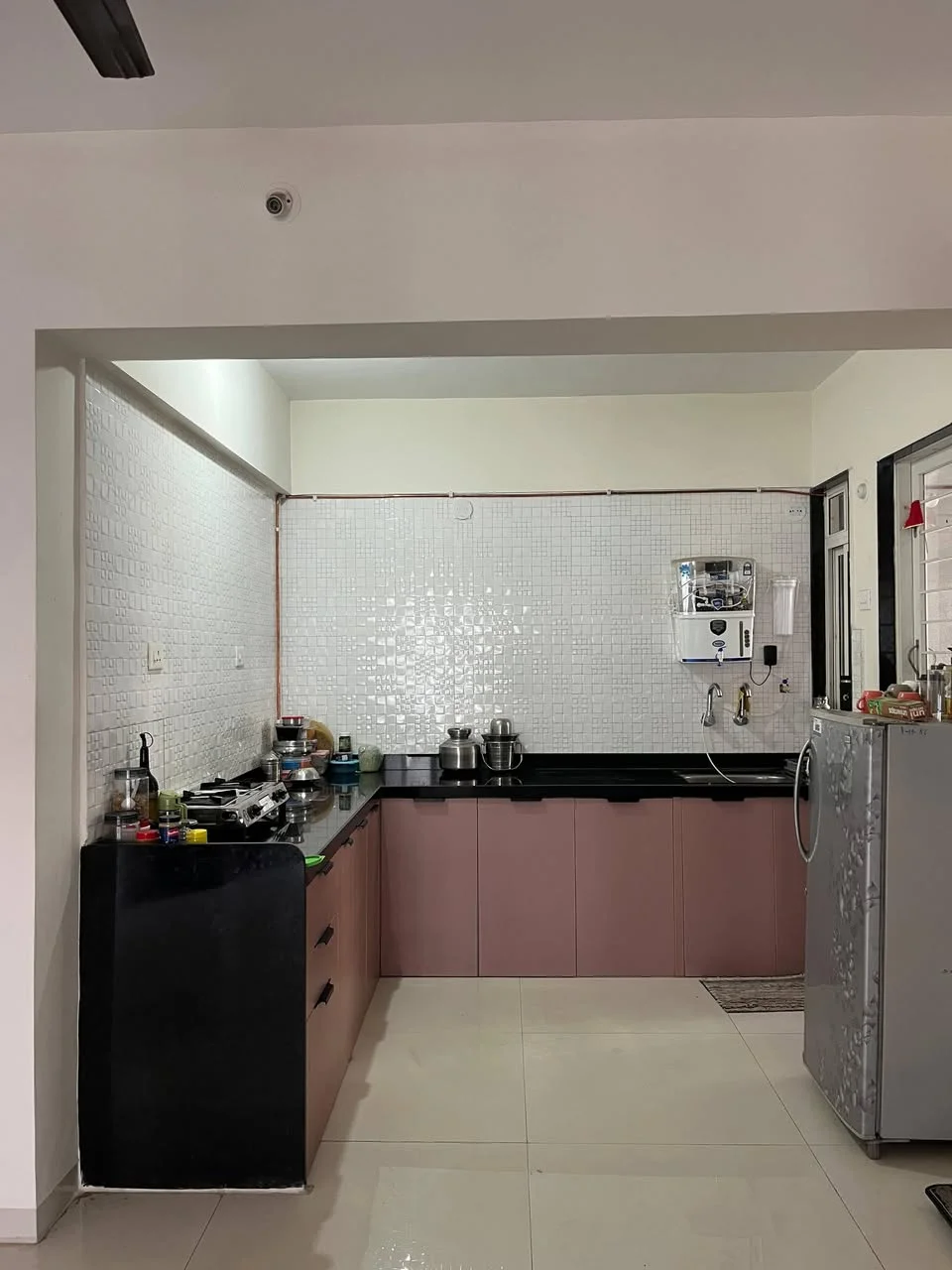 Single Occupancy for Female in 3 BHK Flat for Rent in Keshav nagar Near Magarpatta and Kalyani Nagar and Poonawala fincorp