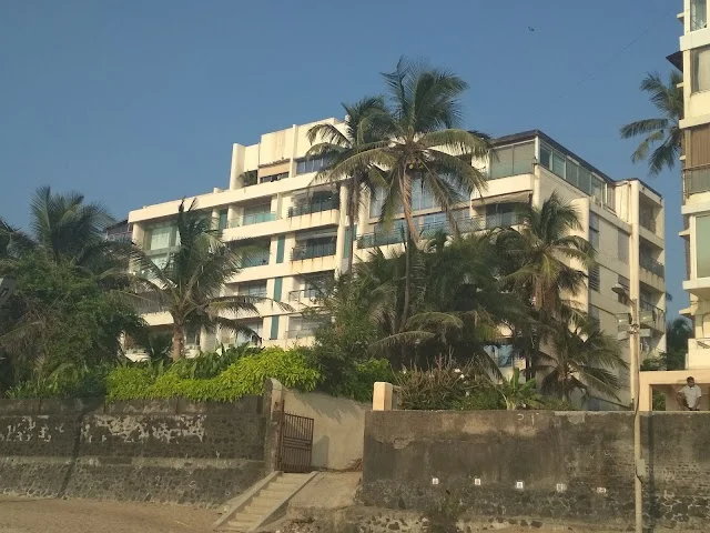 3 BHK Flat for Rent in Prime JVPD Scheme Location