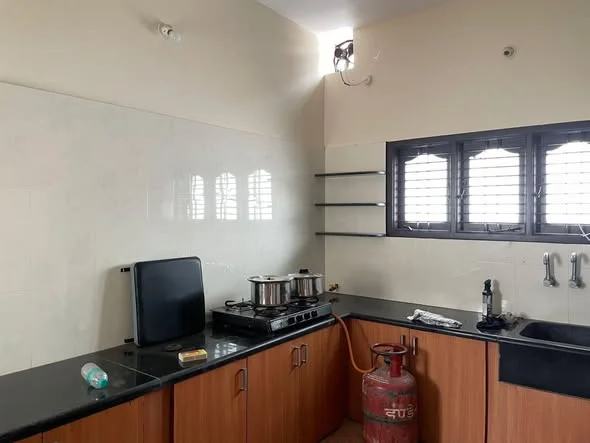 3 BHK Independent House for Rent in Roopa nagar
