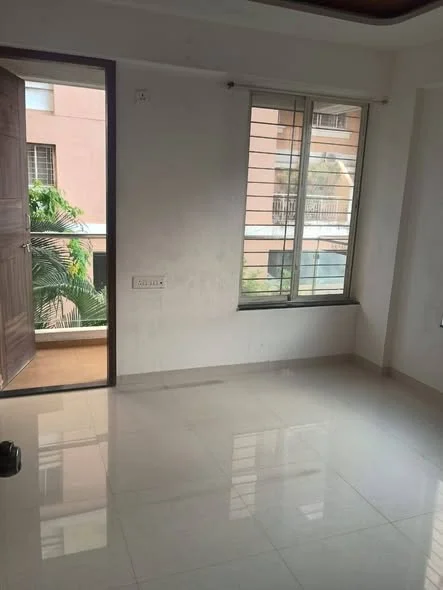 Single Occupancy in 2 BHK Flat for Rent in Baner pan card club Rd WestPort Baner