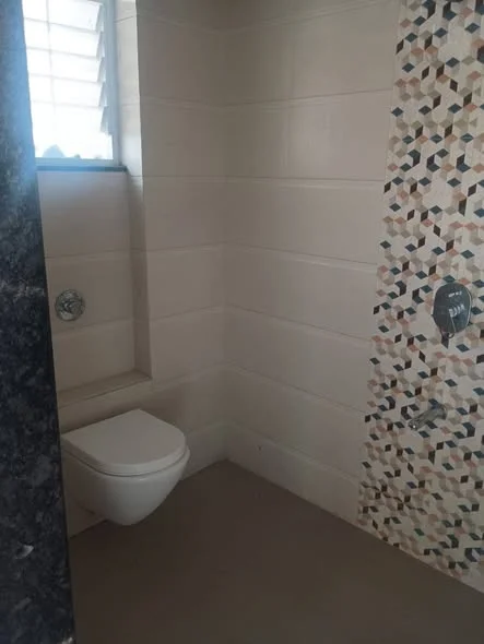 Single Occupancy in 2 BHK Flat for Rent in Baner pan card club Rd WestPort Baner