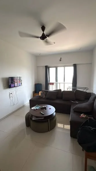 Single Occupancy for Male in 2 BHK Flat for Rent in Vikhroli West