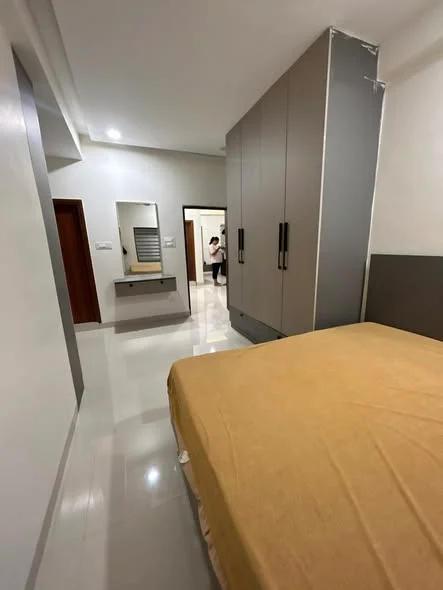 2 BHK Flat for Rent in Madhapur near season swimming pool