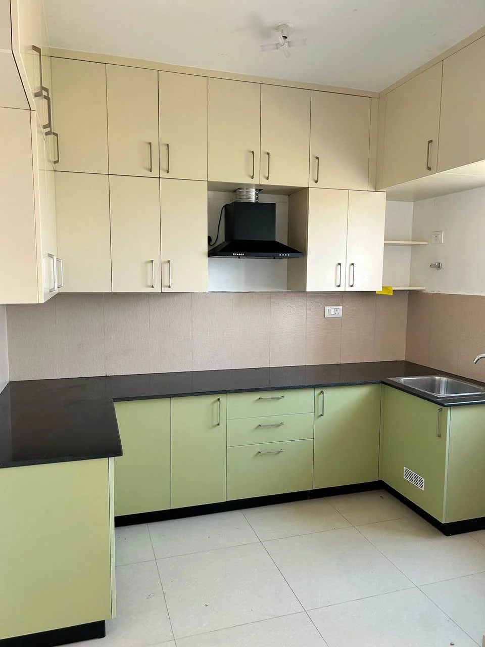 2 BHK Flat for Rent in Attibele industrial area ( Between Electronic city and Hosur industrial township)