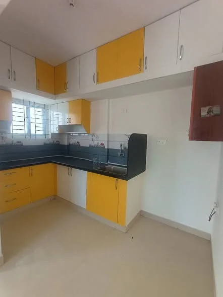 1 BHK Flat for Rent in Singasandra near HSR layout