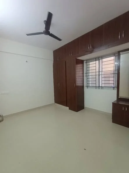 1 BHK Flat for Rent in Singasandra near HSR layout