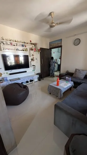 2 BHK Flat for Rent in Malad West marve road near orlem church Walking distance from Infinity mall and mind space