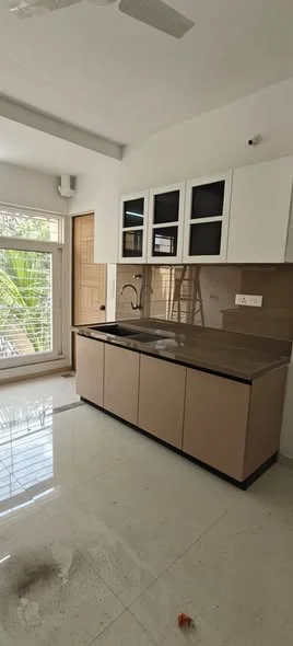 4 BHK Flat for Rent in Model Colony