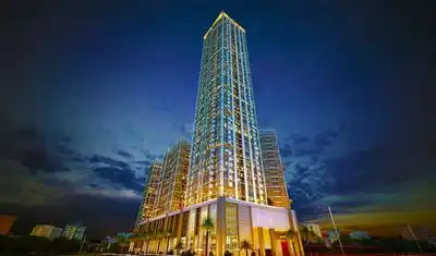 Building No 3 Wing C Aquila project blurred background