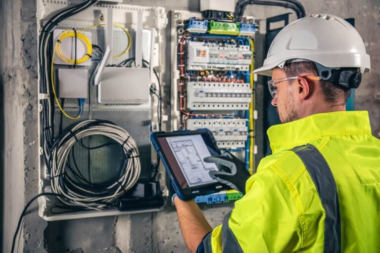 what-do-electrical-engineers-do.jpg