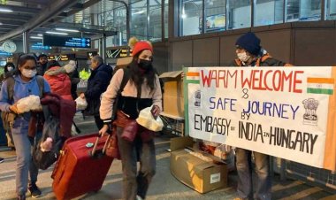 क्या जानते हो आज युक्रेन से आ रहे भारत के छात्रों को पोलेंड बिना वीजा के क्यो आने दे रहा अपने देशमे?? नेकी का बीज किसने बोया