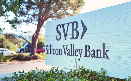What is the issue with Silicon Valley Bank?