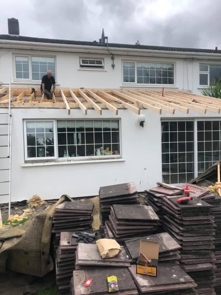 Do you have any certifications or affiliations with roofing manufacturers in Dublin?