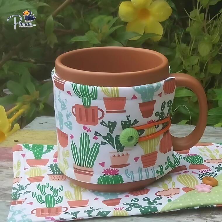 Paruu Handmade Coffee Mug Warmer with Rug
