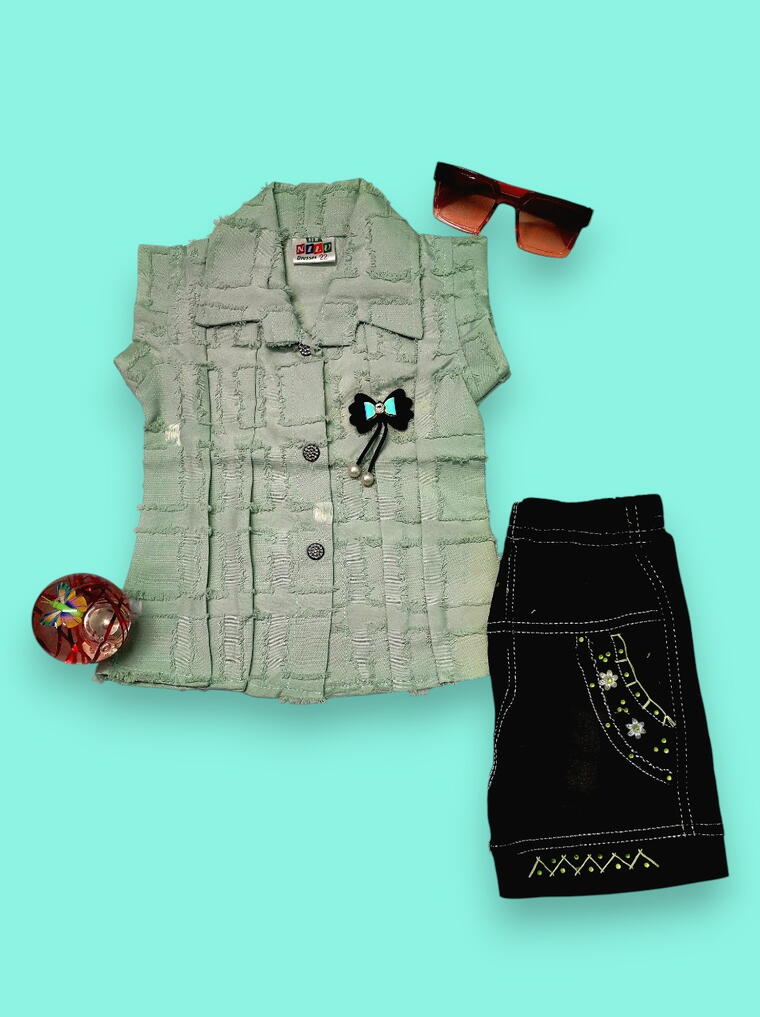 Stylish Green Textured Girls’ Shirt &amp; Black Skirt Set